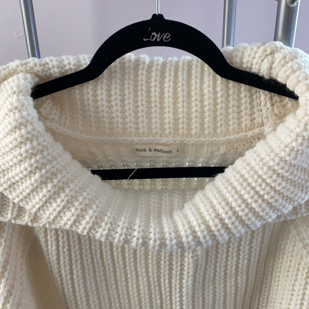 Top - Picture 2 of 2